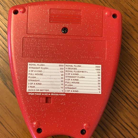 Radica 2001 Pocket Poker Handheld Electronic Game Red - Picture 4 of 7